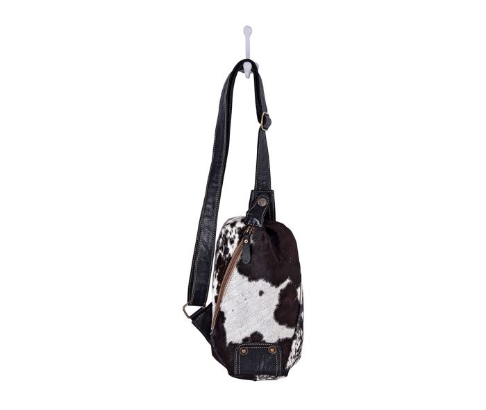 Myra Robnette Ranch Fanny-Pack Bag in Dark & White